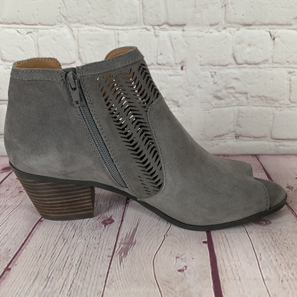 LUCKY Brand LK-Bahrie Titanium Oiled Suede Shootie Wide Width Size 9.5 - Picture 5 of 9